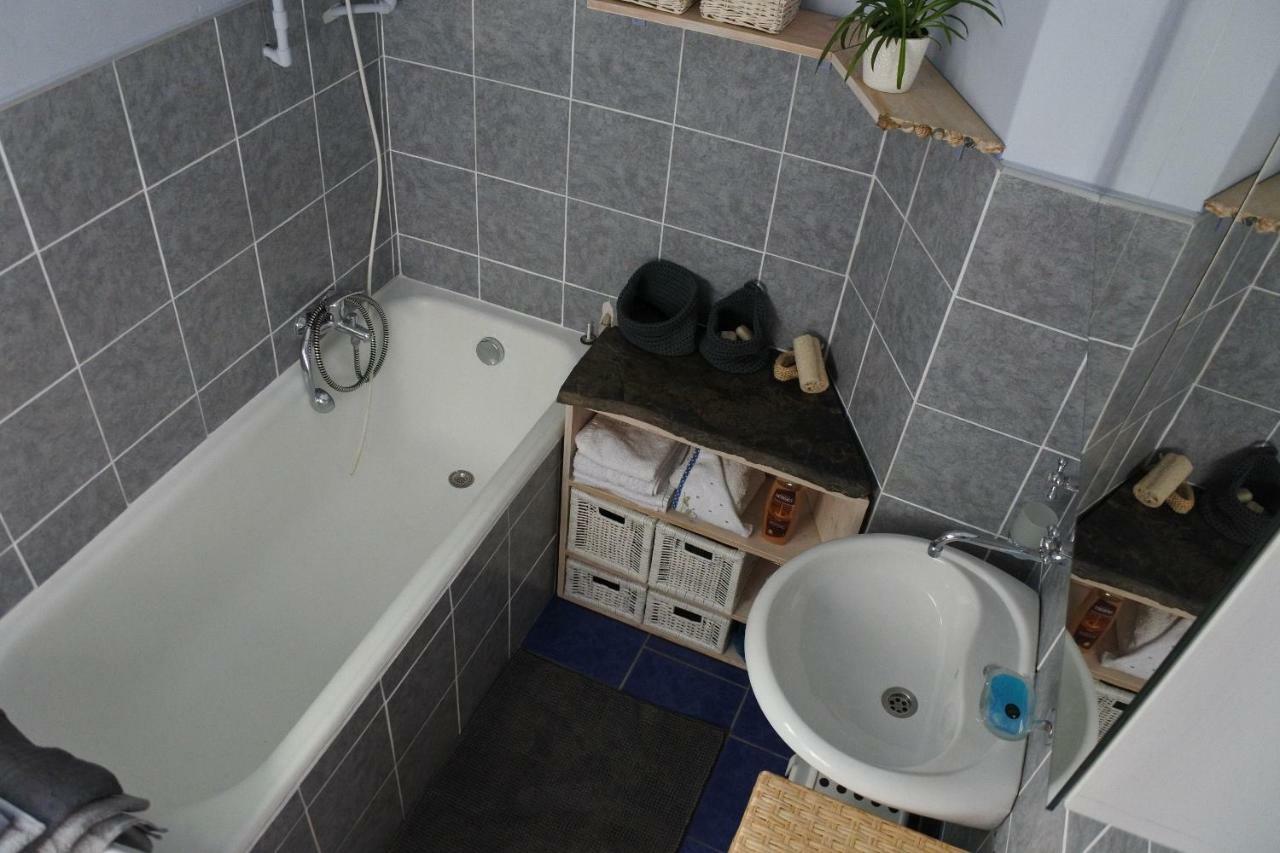 Apartman V Zahrade Praha Troja - Apartment In The Garden Prague Troja Kültér fotó